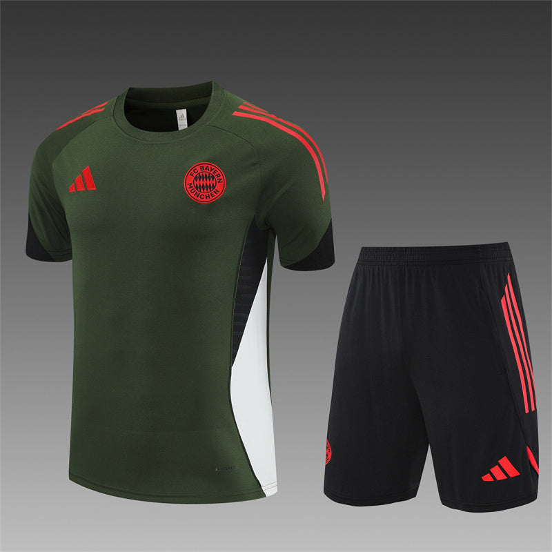 FC Bayern München 2025/26 Training Set Green