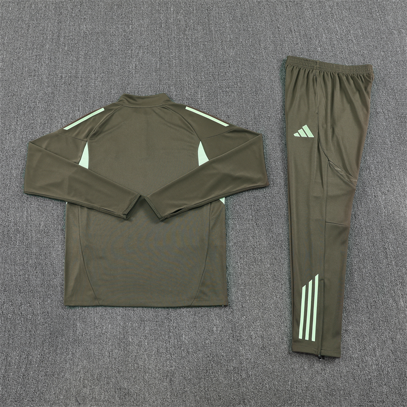Real Madrid 2025/26 Tracksuit Grey