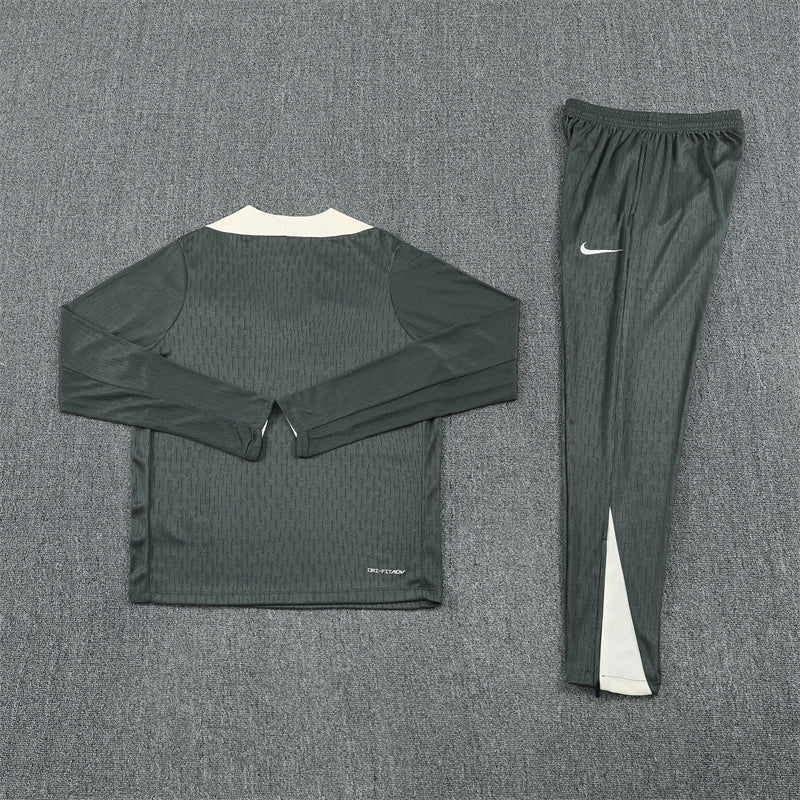 Chelsea 2025/26 Tracksuit Grey