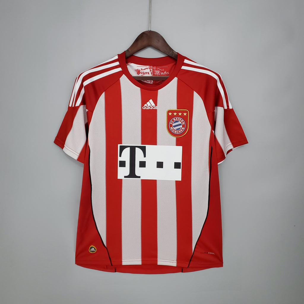 FC Bayern München 2010/11 Retro Home Kit