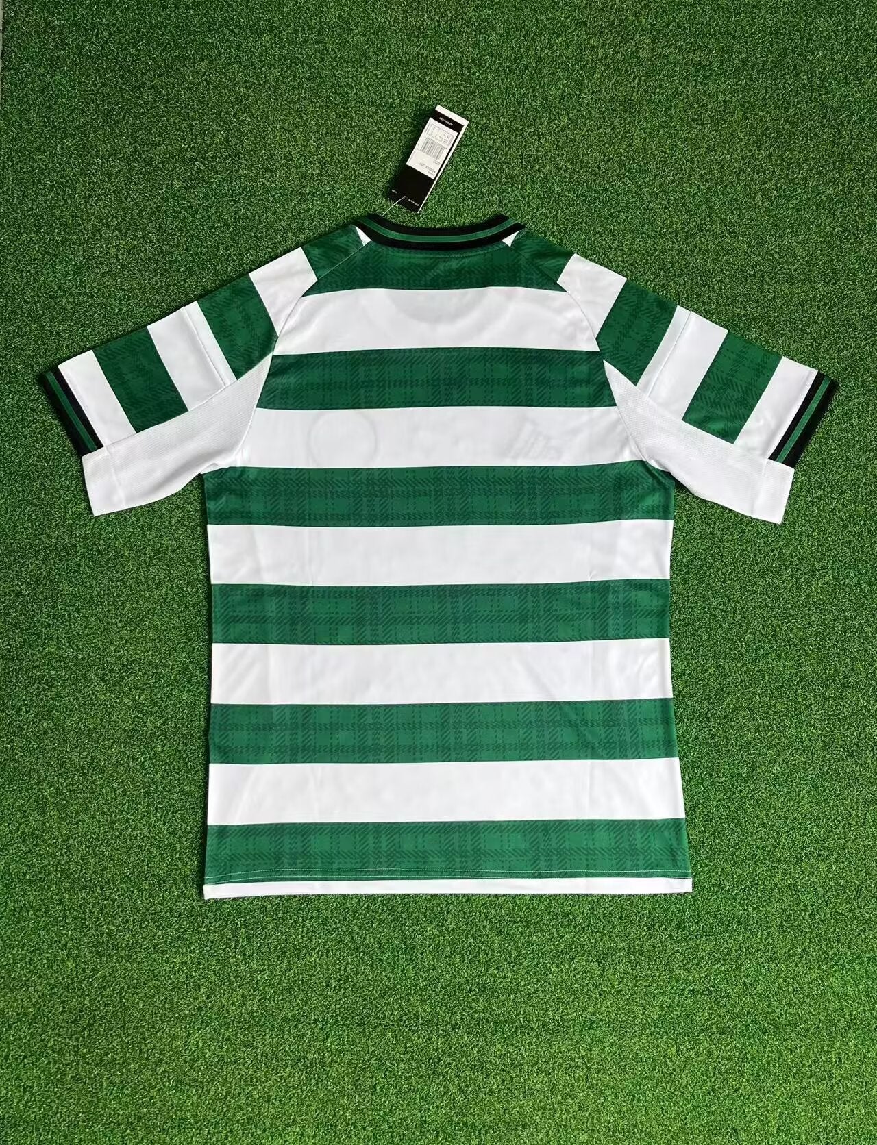 Celtic thuistenue 2025/26