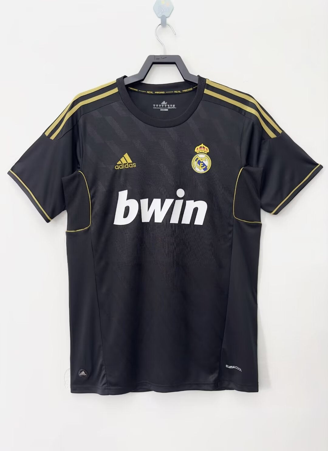 Real Madrid 2011/12 Retro Away Kit