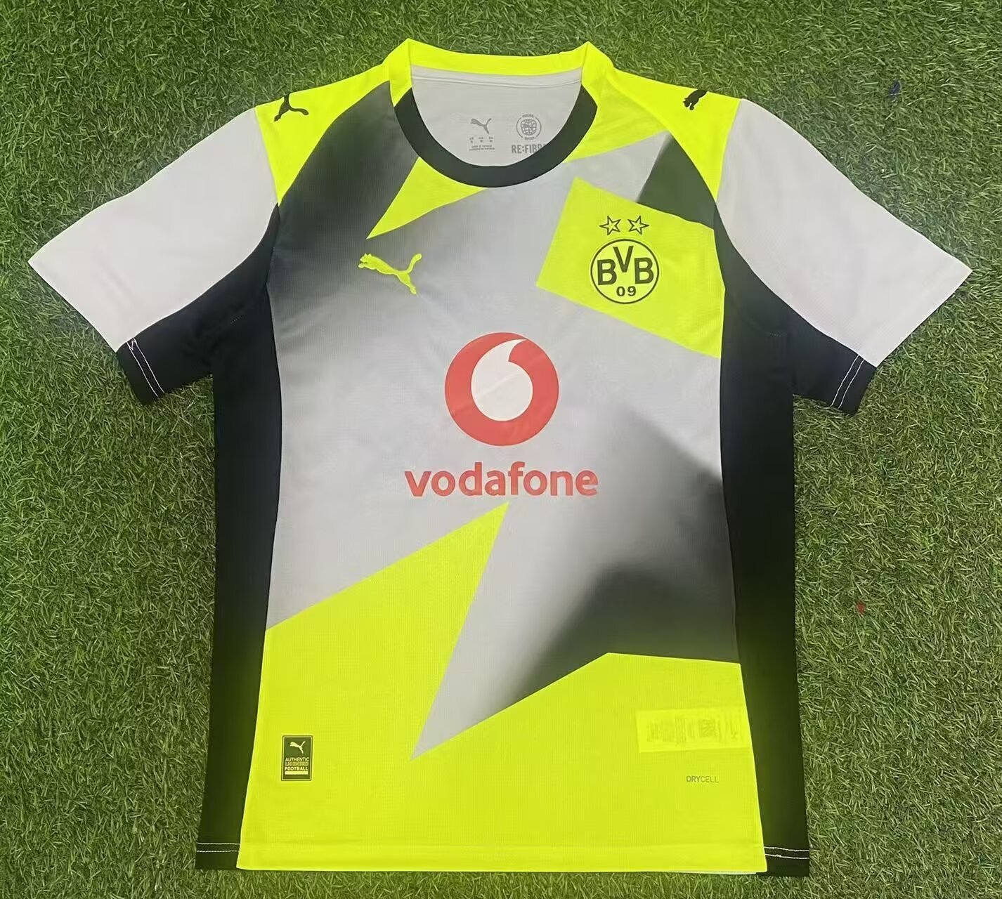 Borussia Dortmund 2025/26 Away Kit