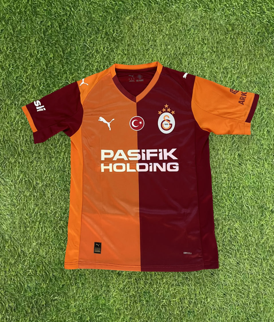 Galatasaray thuistenue 2025/26