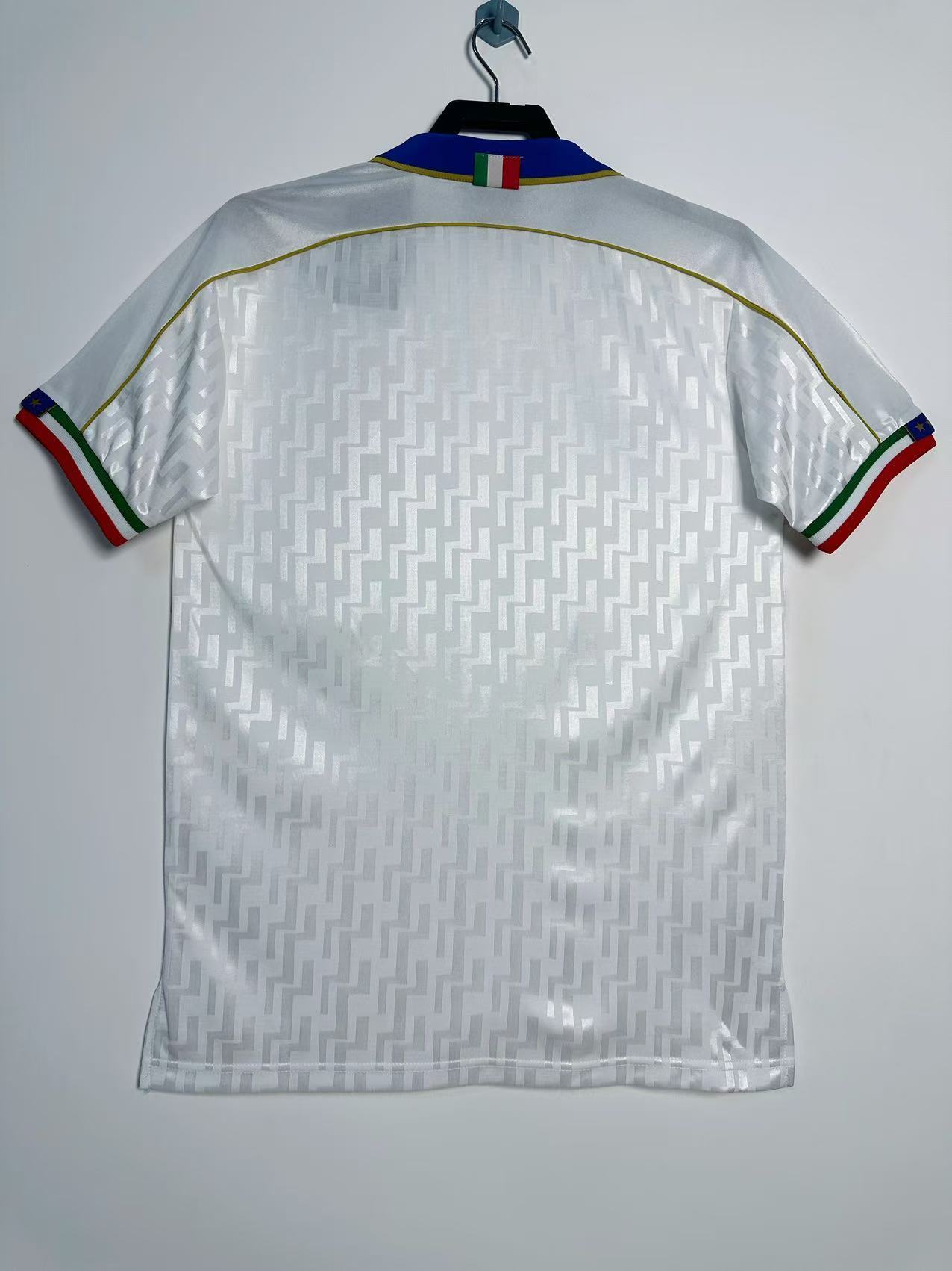 Retro uitshirt van het Italiaanse nationale team uit 1995