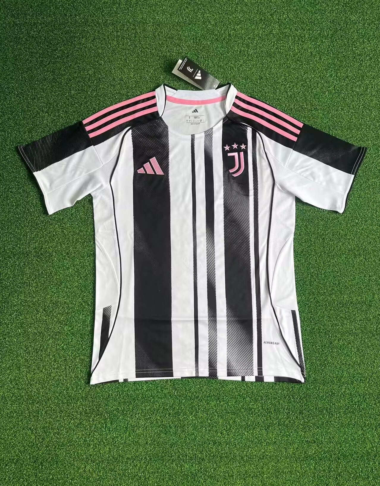 Juventus thuistenue 2025/26 