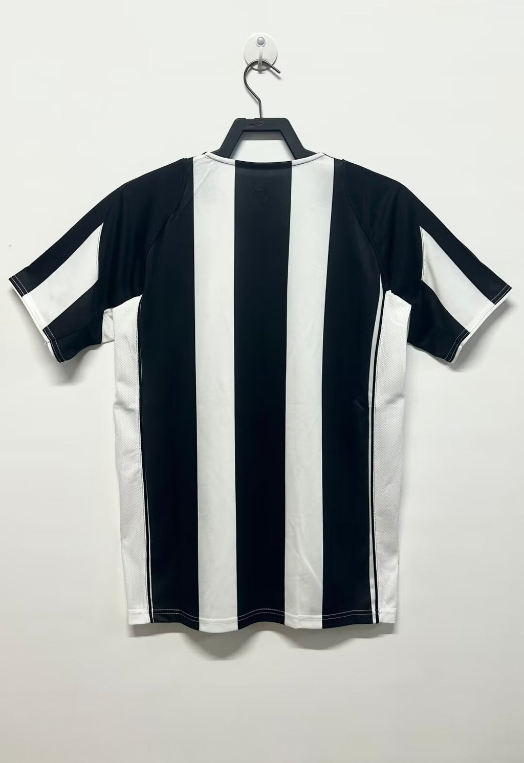 Juventus 2004/05 Retro Home Kit