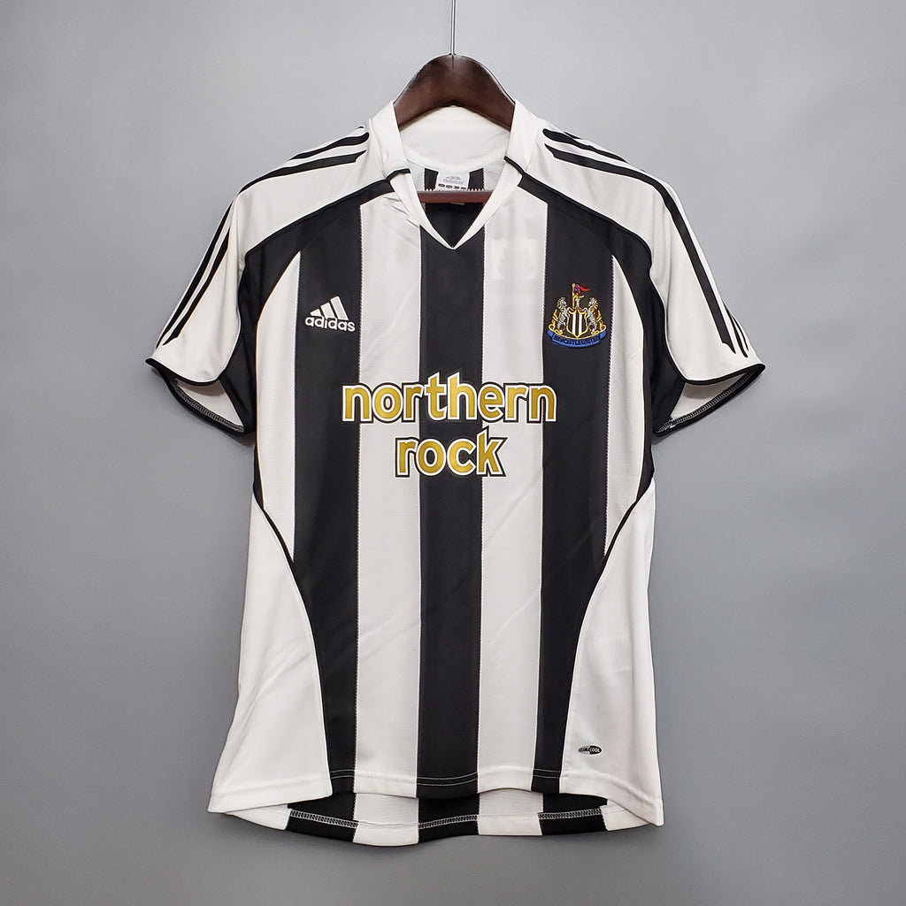 Newcastle United 2005/06 Retro Home Kit