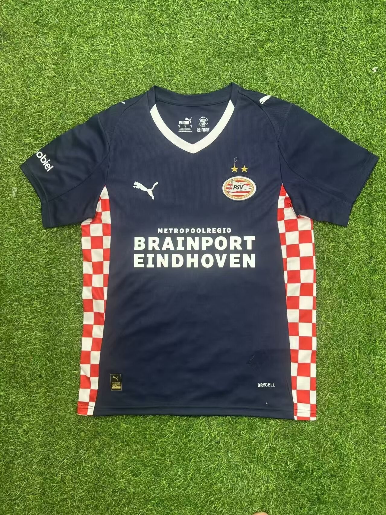 PSV Eindhoven uittenue 2025/26