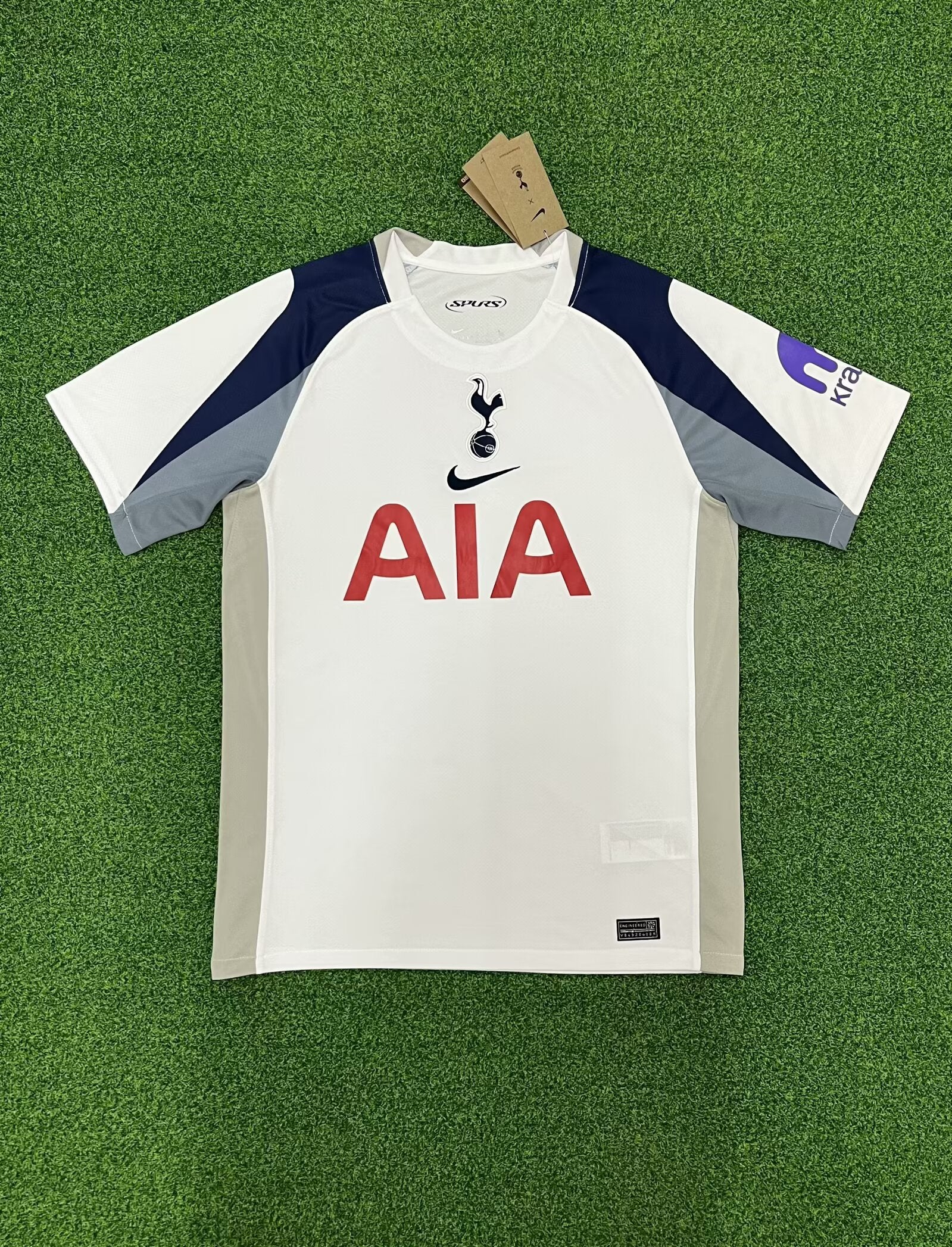 Tottenham Hotspurs 2025/26 Home Kit