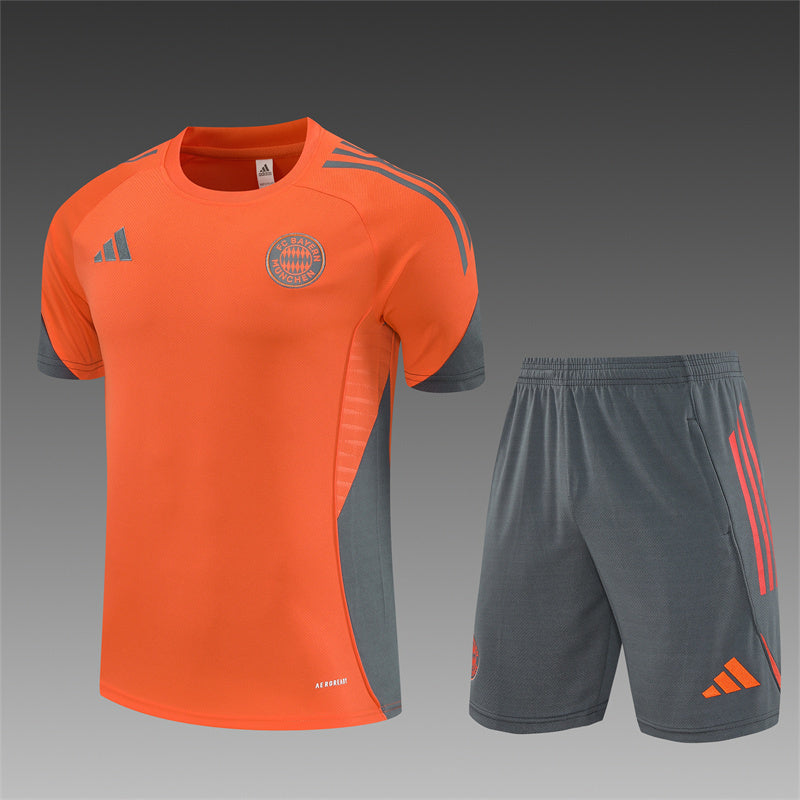 FC Bayern München 2025/26 Training Set Orange