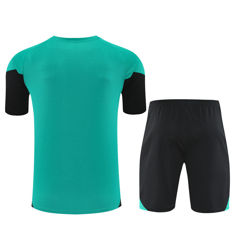 Liverpool 2025/26 Training Set Green