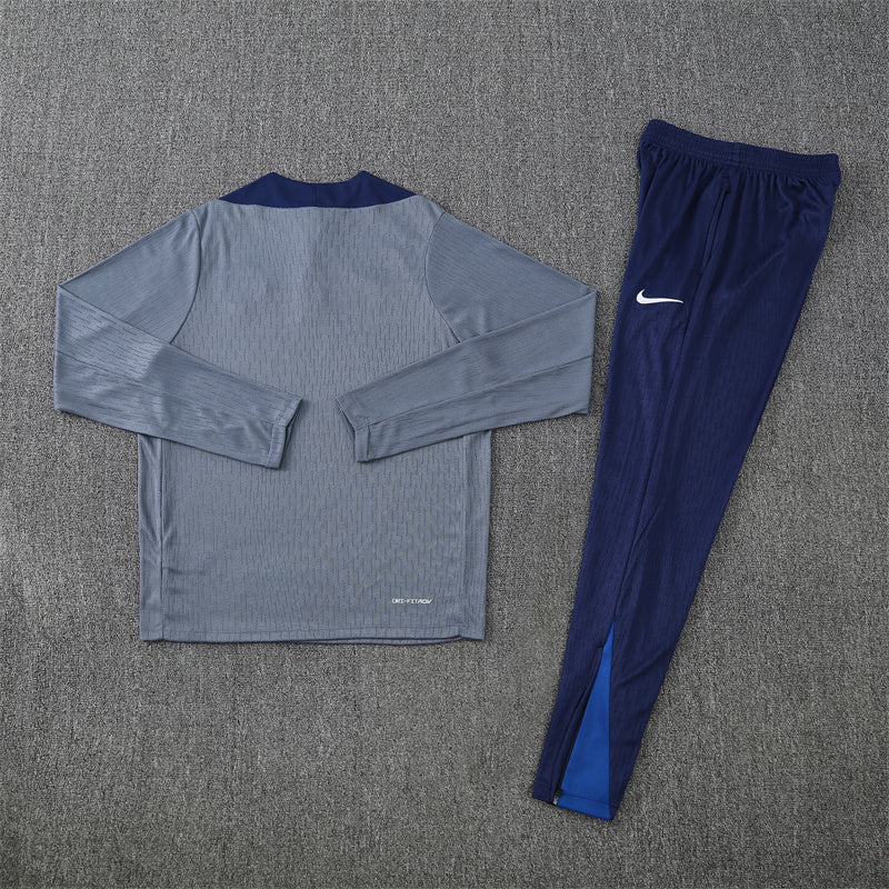 Paris Saint-Germain 2025/26 Tracksuit Grey